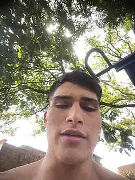 Snapshot of MaxxxSteil chatting on 03/21/25, 06:18 MaxxxSteil online show from 03/21/25, 06:18