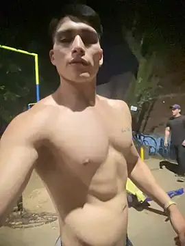 Snapshot of MaxxxSteil chatting on 03/23/25, 04:27 MaxxxSteil online show from 03/23/25, 04:27