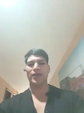 Snapshot of MaxxxSteil chatting on 10/04/25, 01:53 MaxxxSteil online show from 10/04/25, 01:53