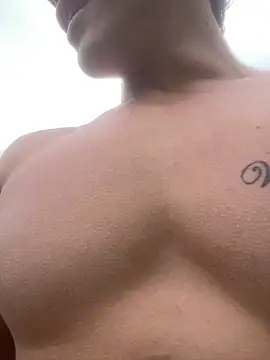 Snapshot of MaxxxSteil chatting on 10/12/25, 05:34 MaxxxSteil online show from 10/12/25, 05:34