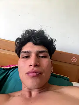 MaxxxSteil online show from 12/15/25, 02:43