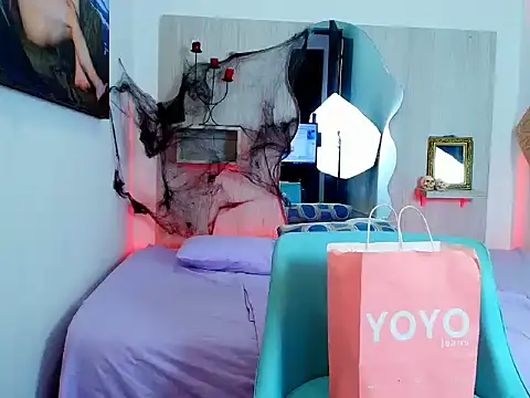 ZaraRousse online show from 10/26/25, 03:23