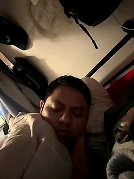 Snapshot of flaco16 chatting on 12/14/25, 10:14 flaco16 online show from 12/14/25, 10:14