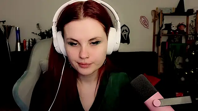 Snapshot of Della_Ideal chatting on 01/10/26, 02:08 Della Ideal online show from 01/10/26, 02:08