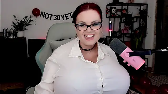 Snapshot of Della_Ideal chatting on 03/04/26, 06:47 Della Ideal online show from 03/04/26, 06:47