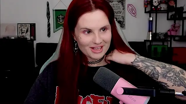 Snapshot of Della_Ideal chatting on 03/14/26, 06:13 Della Ideal online show from 03/14/26, 06:13