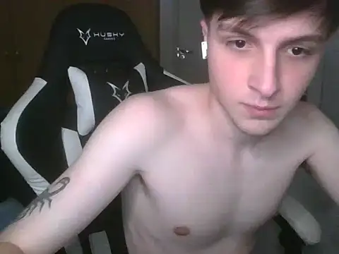 bryanconnor1 online show from 11/12/25, 03:51