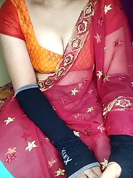 Snapshot of geetha_telugu_kan277 chatting on 10/31/25, 04:52 geetha telugu kan277 online show from 10/31/25, 04:52