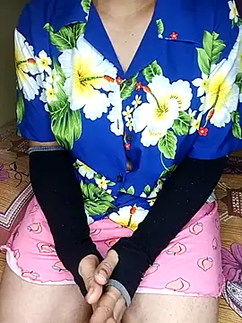 Snapshot of geetha_telugu_kan277 chatting on 11/07/25, 04:23 geetha telugu kan277 online show from 11/07/25, 04:23