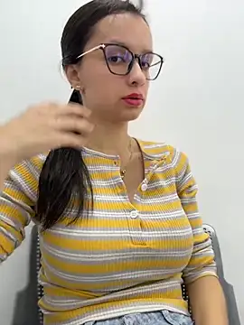 Snapshot of Soy_Sara7 chatting on 03/28/26, 12:05 Soy Sara7 online show from 03/28/26, 12:05