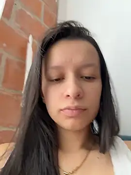 Snapshot of Soy_Sara7 chatting on 04/15/26, 01:07 Soy Sara7 online show from 04/15/26, 01:07