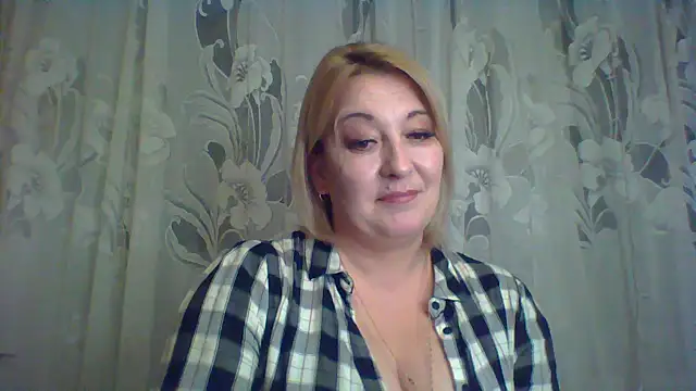ArielXLoveresss online show from 02/25/25, 04:21