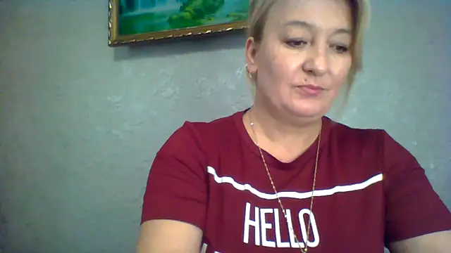 ArielXLoveresss online show from 10/13/25, 07:08