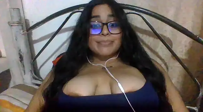 Snapshot of virginbrunette99 chatting on 02/28/25, 02:53 virginbrunette99 online show from 02/28/25, 02:53