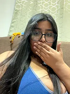 virginbrunette99 online show from 06/09/26, 04:46