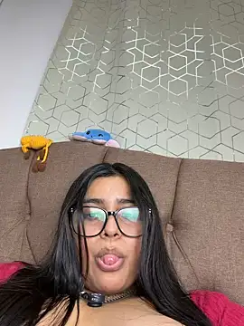 virginbrunette99 online show from 06/18/26, 09:14