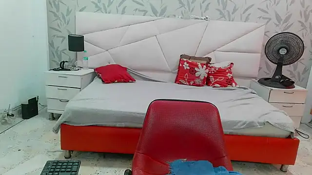Snapshot of SexyPamela69 chatting on 04/23/26, 06:21 SexyPamela69 online show from 04/23/26, 06:21