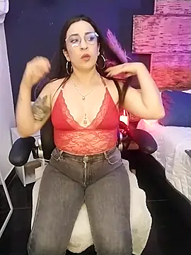 Bella williamss  online show from 03/05/25, 11:38