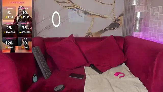 Bella williamss  online show from 12/01/25, 07:08