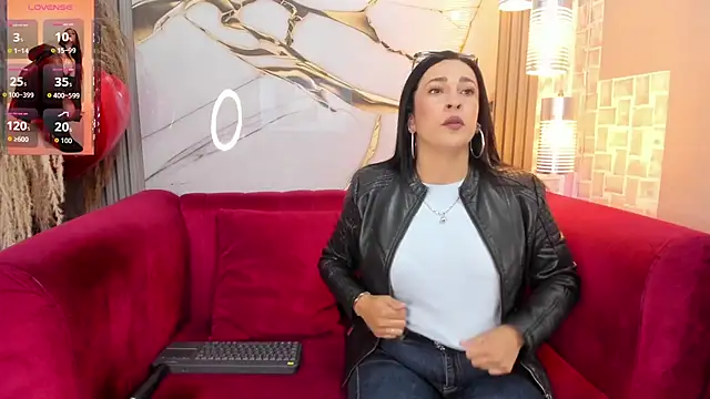 Snapshot of Bella_williamss_ chatting on 01/14/26, 07:30 Bella williamss online show from 01/14/26, 07:30