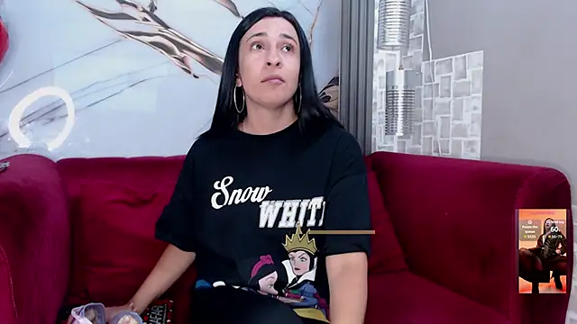 Bella williamss  online show from 04/30/26, 03:18