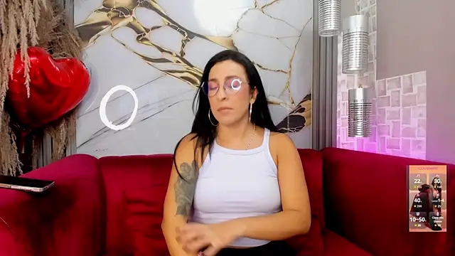 Bella williamss  online show from 05/07/26, 07:41