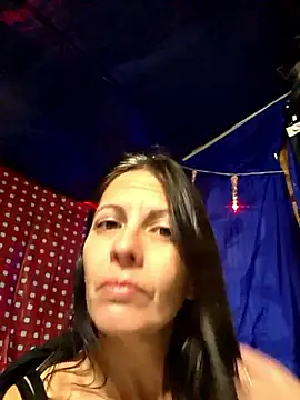 Snapshot of SillyRabbitz chatting on 12/22/25, 03:25 SillyRabbitz online show from 12/22/25, 03:25