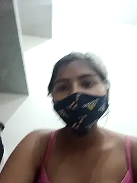 Snapshot of heena-3678 chatting on 03/11/25, 06:10 heena-3678 online show from 03/11/25, 06:10