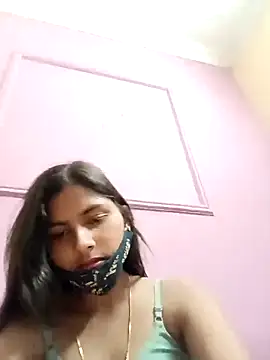 Snapshot of heena-3678 chatting on 03/22/26, 01:14 heena-3678 online show from 03/22/26, 01:14