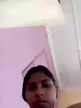 Snapshot of heena-3678 chatting on 05/10/26, 05:34 heena-3678 online show from 05/10/26, 05:34