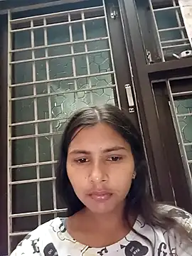 Snapshot of heena-3678 chatting on 05/13/26, 02:03 heena-3678 online show from 05/13/26, 02:03