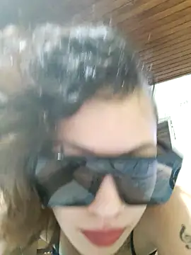 Snapshot of arimydari chatting on 12/05/25, 06:11 arimydari online show from 12/05/25, 06:11