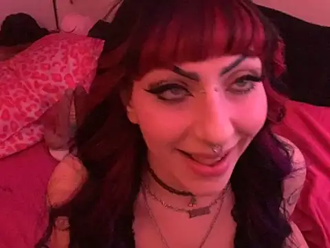 Snapshot of ChrryFoxx chatting on 04/10/26, 07:35 ChrryFoxx online show from 04/10/26, 07:35