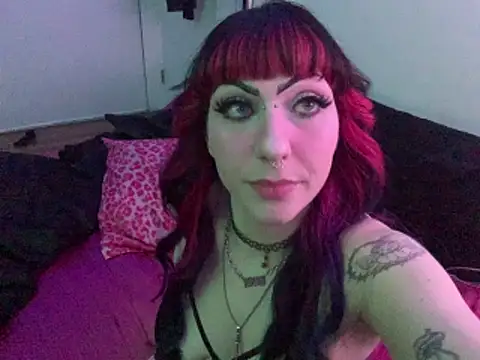 Snapshot of ChrryFoxx chatting on 04/16/26, 11:33 ChrryFoxx online show from 04/16/26, 11:33