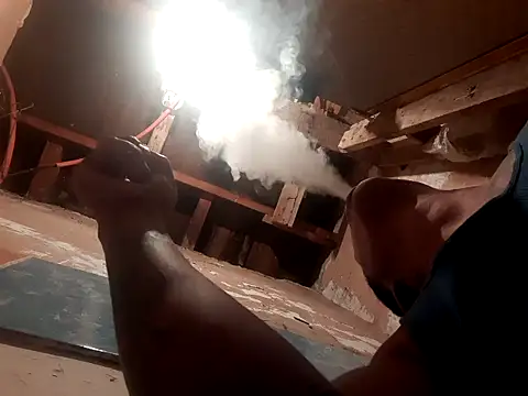 Snapshot of Elcabezhupas97 chatting on 11/09/25, 10:13 Elcabezhupas97 online show from 11/09/25, 10:13