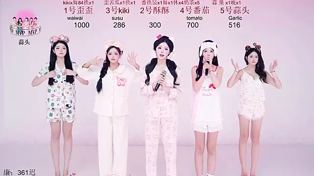Snapshot of badgirl777888 chatting on 09/13/25, 10:15 badgirl777888 online show from 09/13/25, 10:15