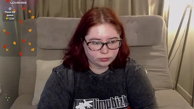 Lily lu one online show from 11/21/25, 08:40