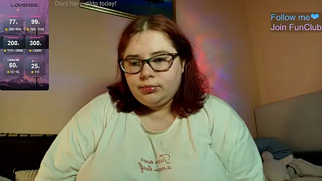 Lily lu one online show from 12/05/25, 01:25