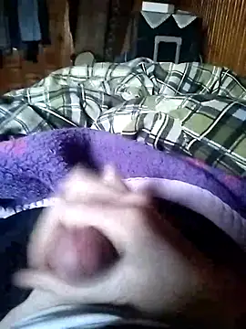 Snapshot of surfacespurt54 chatting on 02/23/25, 03:29 surfacespurt54 online show from 02/23/25, 03:29