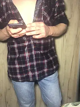 Snapshot of TOPGUN_69 chatting on 03/16/26, 09:19 TOPGUN 69 online show from 03/16/26, 09:19