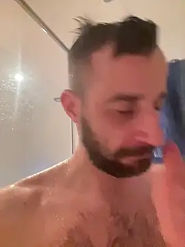 Snapshot of gryzoon chatting on 02/18/26, 11:01 gryzoon online show from 02/18/26, 11:01