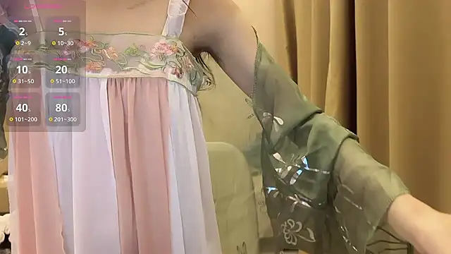 Snapshot of Xiaoxia-Baby chatting on 03/07/25, 11:18 Xiaoxia-Baby online show from 03/07/25, 11:18