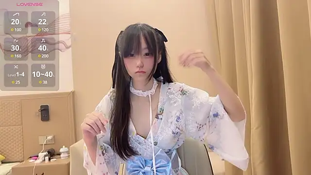 Snapshot of Xiaoxia-Baby chatting on 03/09/25, 09:35 Xiaoxia-Baby online show from 03/09/25, 09:35