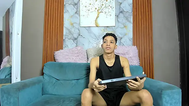 Snapshot of KING_OFF_BOYS chatting on 05/16/26, 01:10 KING OFF BOYS online show from 05/16/26, 01:10