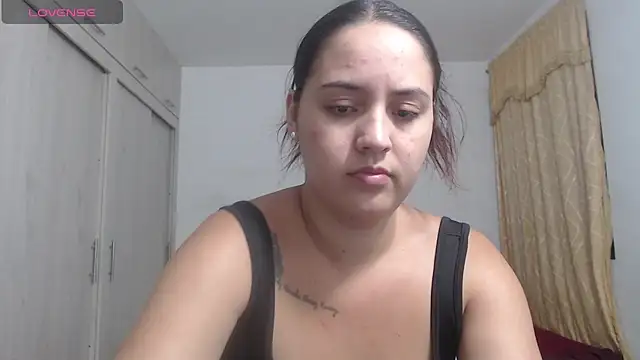 Anthonela Queen online show from 10/15/25, 12:11