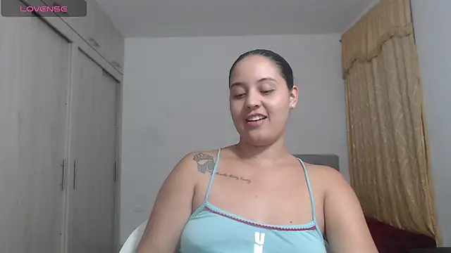 Anthonela Queen online show from 10/18/25, 12:57
