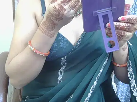 Lovely Manvi online show from 10/11/25, 12:04