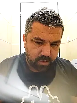 Snapshot of Alexander18edd chatting on 10/02/25, 10:33 Alexander18edd online show from 10/02/25, 10:33