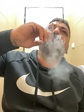 Snapshot of Alexander18edd chatting on 10/09/25, 12:25 Alexander18edd online show from 10/09/25, 12:25