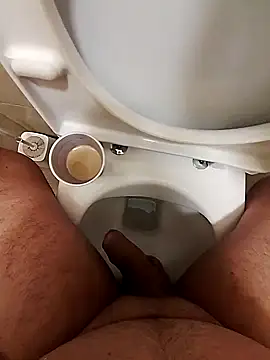 Snapshot of Alexander18edd chatting on 10/13/25, 12:27 Alexander18edd online show from 10/13/25, 12:27